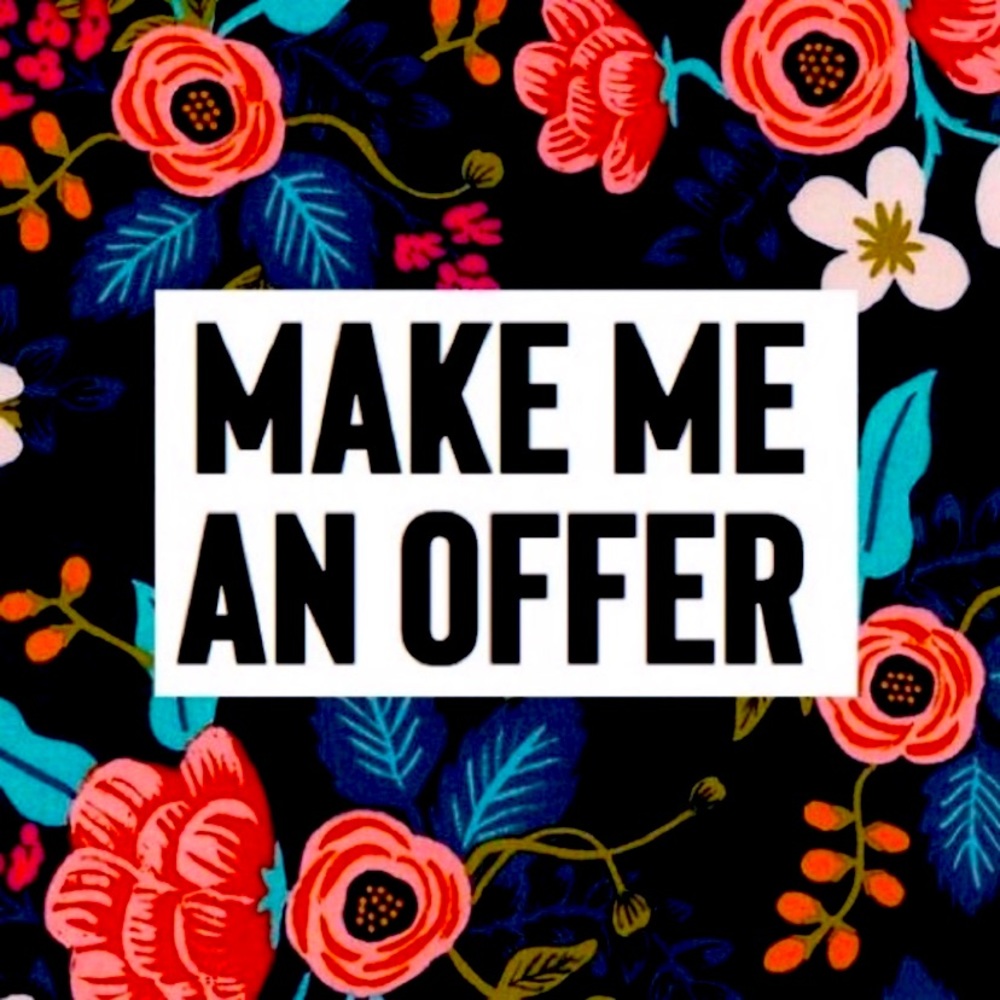 Please make an offer! 🙋🏻‍♀️💫🍾🤩